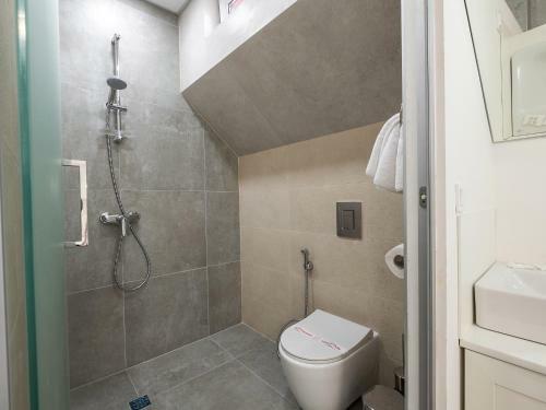 Hotel Caro Apartments & Rooms