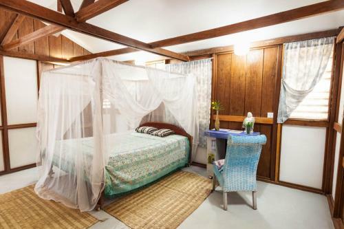 Lodge Blue Indigo Yoga Retreat