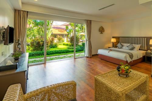 J's Links Angkor Boutique Hotel