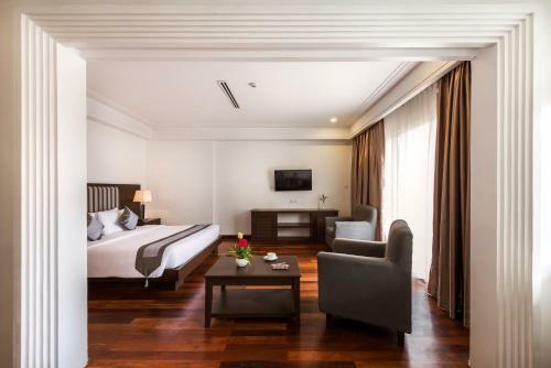 J's Links Angkor Boutique Hotel