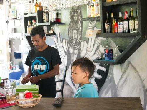 Aura Hostel & Bar Siem Reap