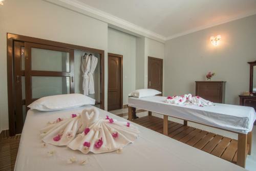 T-easy Crystal Hotel
