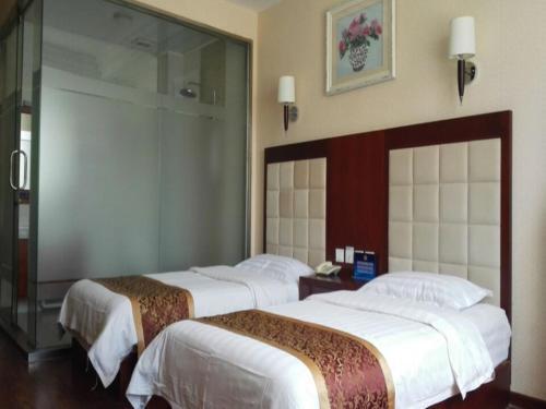 Beijing Gongmei Blue Peacock Business Hotel
