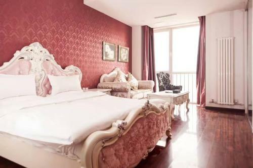 G + Hotel