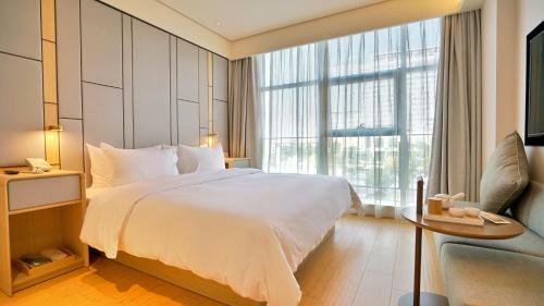 Ji Hotel Beijing Shijingshan Wanda West