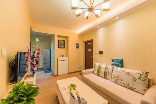 Chengdu Jiwu Aparthotel-wuhouci Jinli Branch