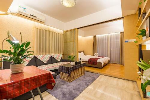 Chengdu Happy Trip Holiday Apartment