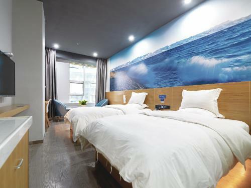 Pathfinder Chengdu Chasing Dream Hostel Chunxi Road Branch