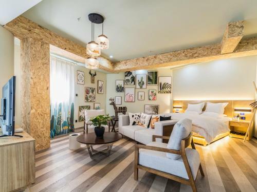 Pathfinder Chengdu Chasing Dream Hostel Chunxi Road Branch