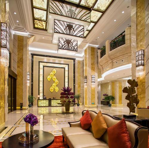 Zhixin Holiday Hotel