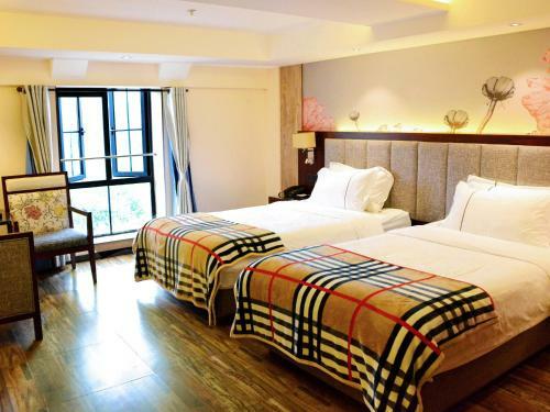 Xinyi Art Suit Hotel