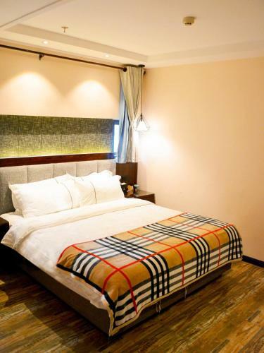 Xinyi Art Suit Hotel