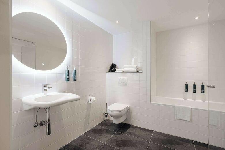 Hotel Double Tree By Hilton Amsterdam Centraal Station