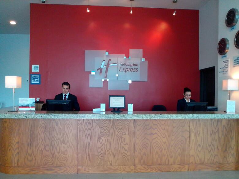 Hotel Holiday Inn Express Guadalajara Uag
