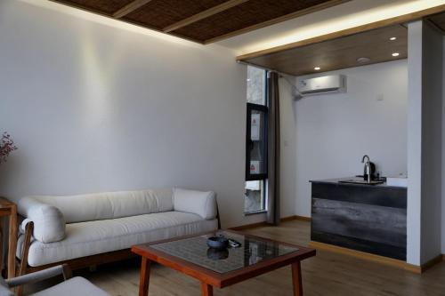 Hostal Beyond The Terrace Residence