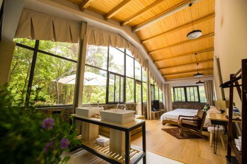 Hostal Baidie Xiyu Maimai Yard Guest House