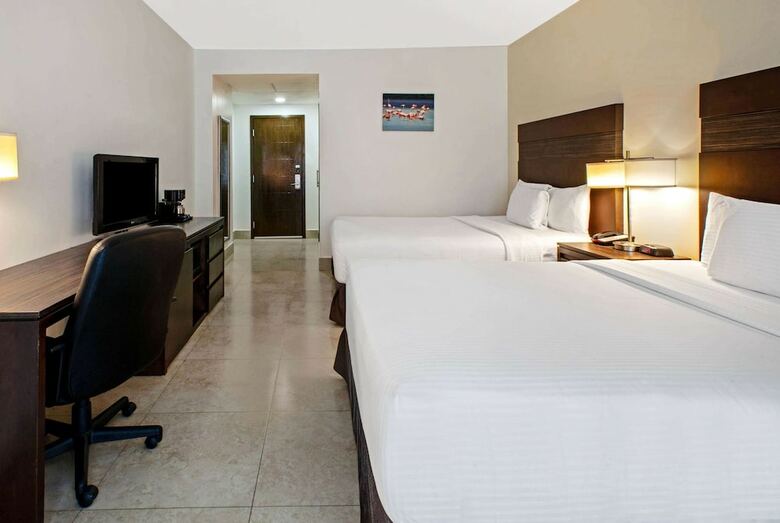 Hotel Wyndham Garden Cancun Downtown