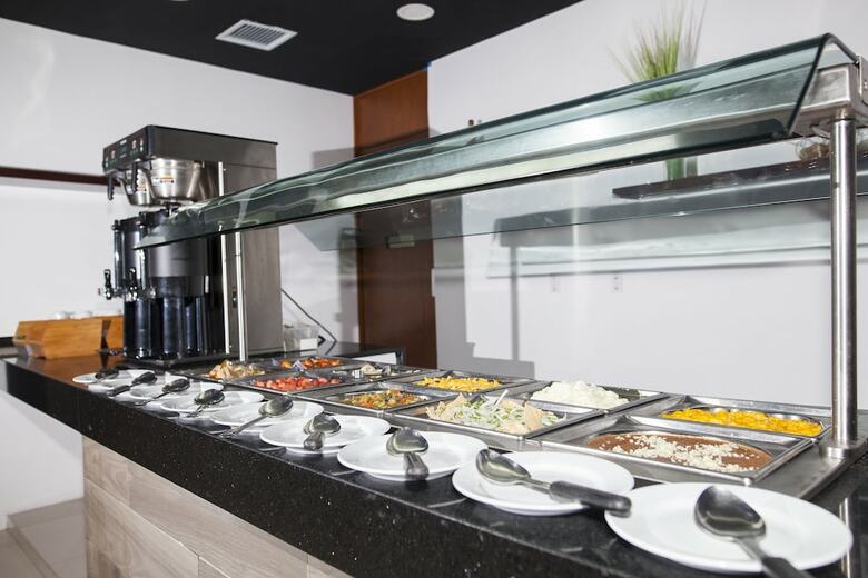 Hotel Wyndham Garden Cancun Downtown