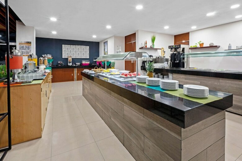 Hotel Wyndham Garden Cancun Downtown