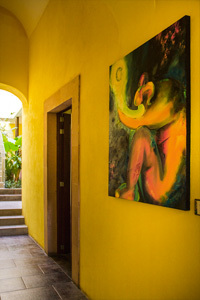 Monteleon Hotel And Suites