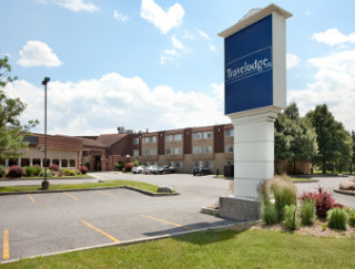 Hotel Travelodge Ottawa East