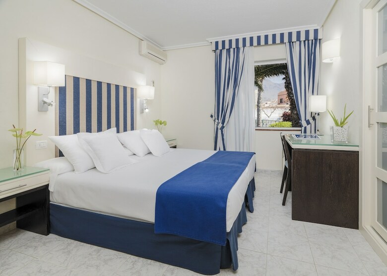 Hotel H10 Las Palmeras