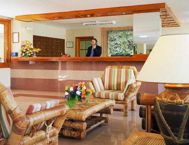 Aparthotel Parque De La Paz