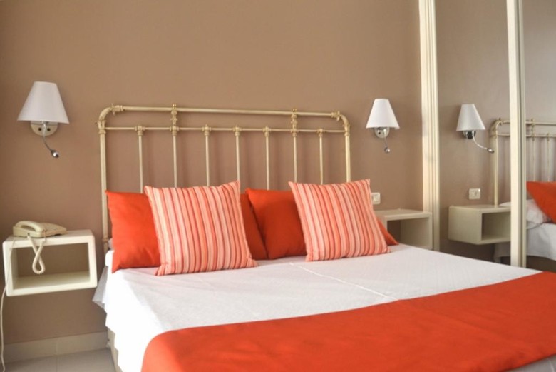 Hotel Rf Astoria - S�lo Adultos