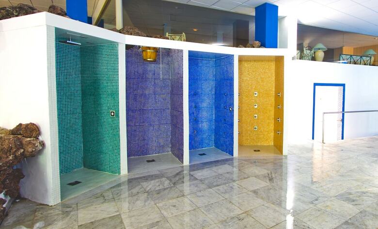 Viviendas Turisticas Residencial La Quinta Park Suites