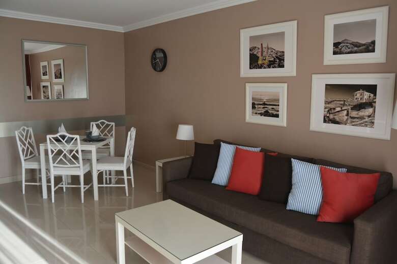 Viviendas Turisticas Residencial La Quinta Park Suites