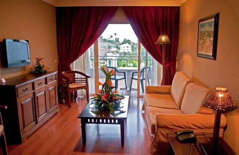 Viviendas Turisticas Residencial La Quinta Park Suites