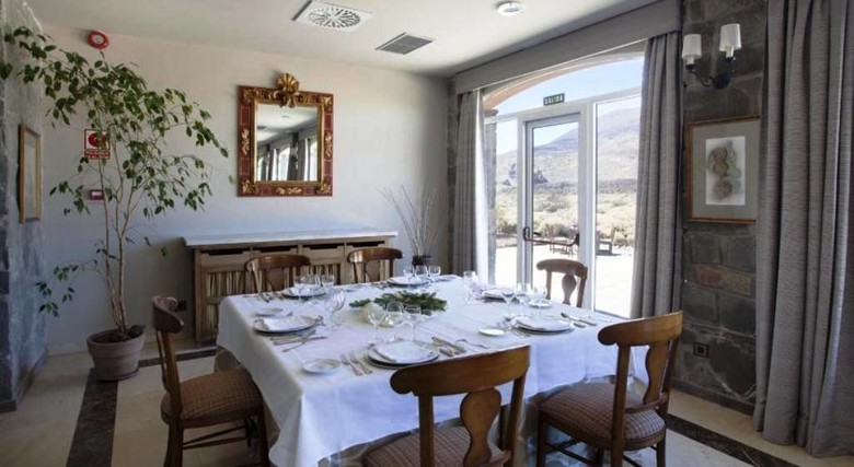 Hotel Parador De Ca�adas Del Teide