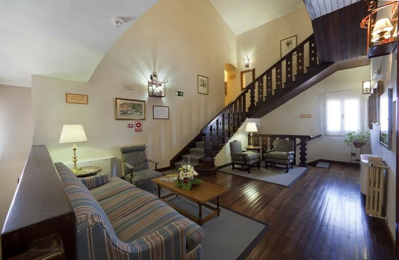 Hotel Parador De Ca�adas Del Teide