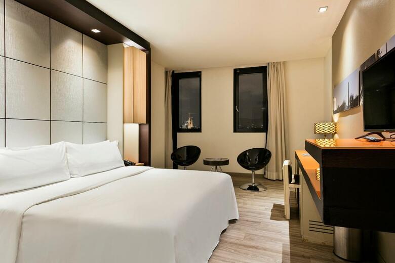 Hotel Barcelona Condal Mar Affiliated By Melia