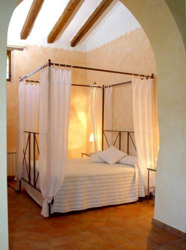 Hotel Castell De Gimenelles