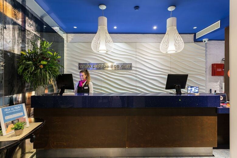 Hotel Petit Palace Lealtad Plaza