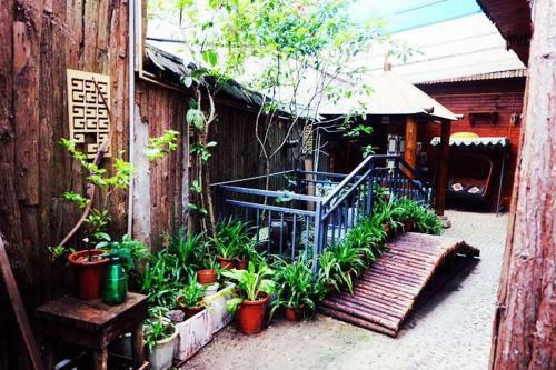Hostal Guilin Beishe Lijiangbian Guest House