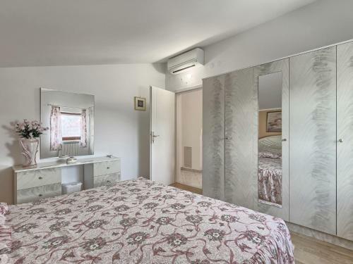 Holiday Home Mirjana