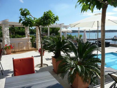 Two-bedroom Apartment In Barbat I