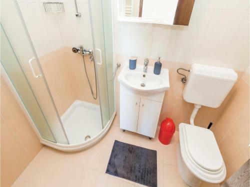 Three-bedroom Holiday Home In Barbat