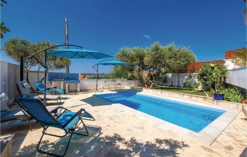 Three-bedroom Holiday Home In Barbat