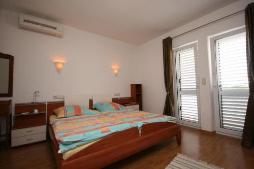 Hostal Double Room Baska Voda 6704a