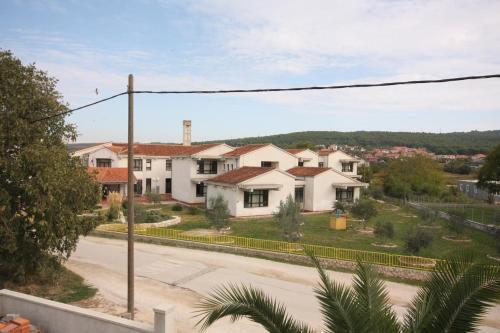Apartments With A Parking Space Bibinje (zadar) - 5778