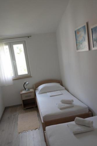 Apartments By The Sea Bol (brac) - 13121