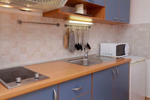 Apartments Villa Adria Bol