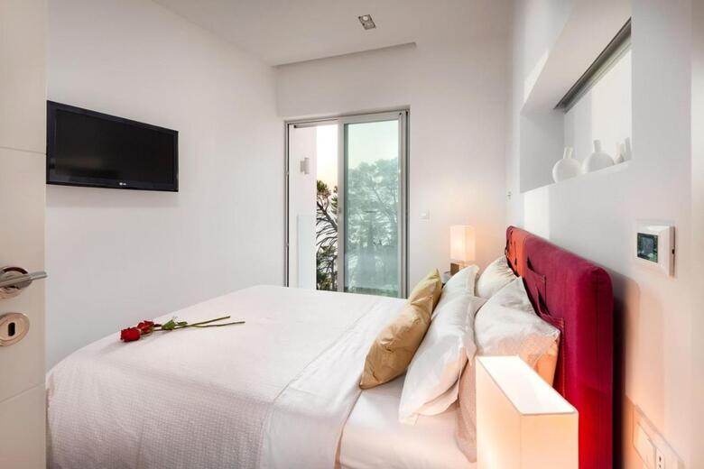 Luxury Villa Brela Pride *****