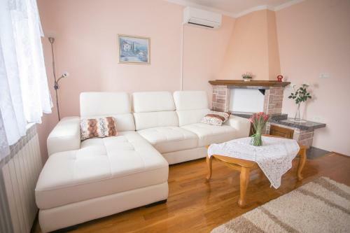 Hostal Villa Maria Buzet
