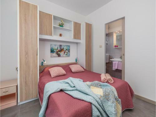 Three-bedroom Holiday Home In Cerovlje