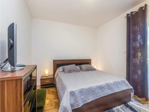 Two-bedroom Apartment In Cizici
