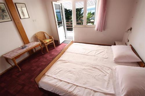 Two-bedroom Apartment In Crikvenica Xlii